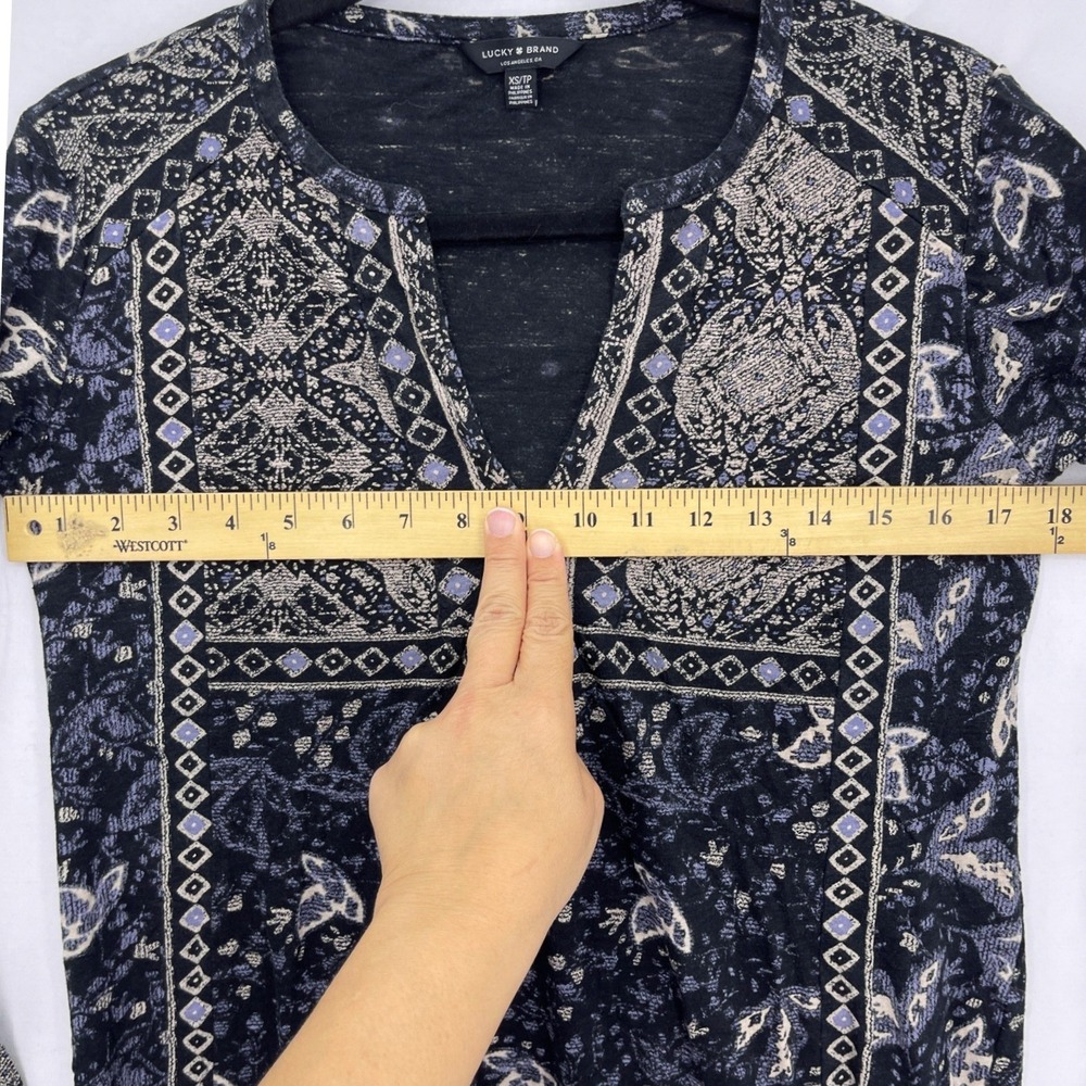 Lucky Brand Black Mixed Print Long Sleeve Split Neck Top XS Medallion Boho - Picture 3 of 7